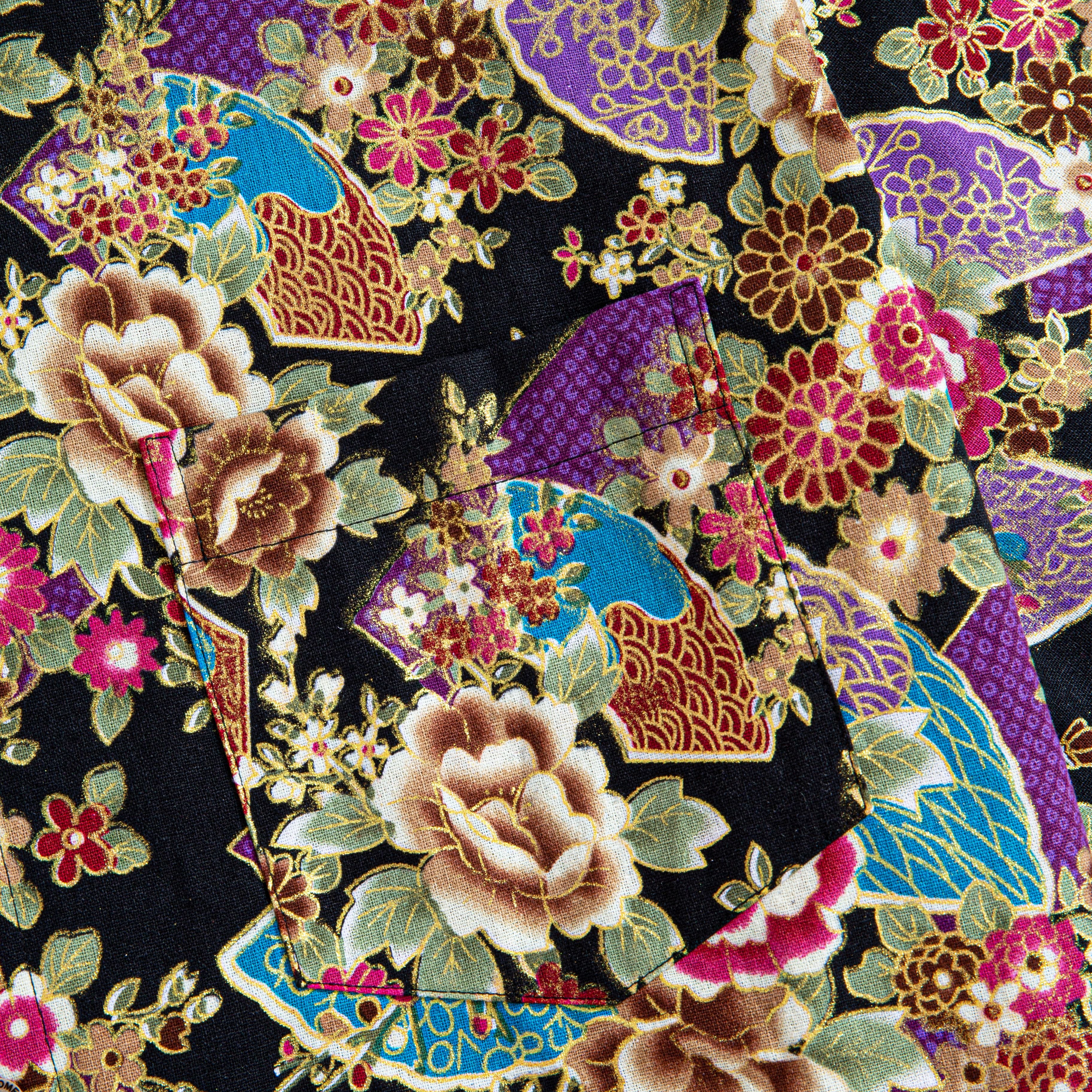 Elegant Peony shirt button-down collar and stitching detail