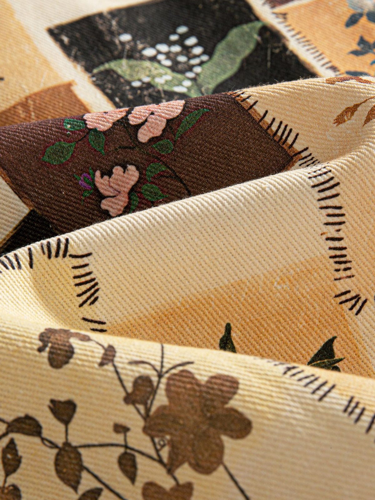 Front pocket detail of 100% cotton vintage floral kimono jacket