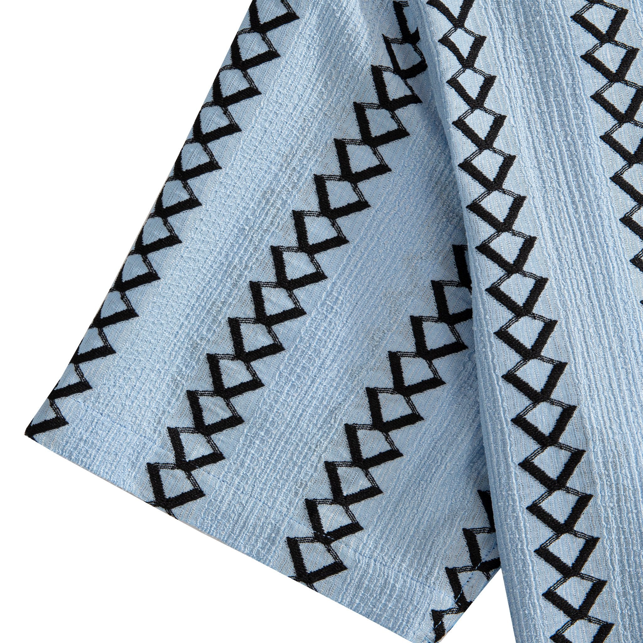OROMEN Diamond Stripe Jacquard Shirt – Cuff Detail