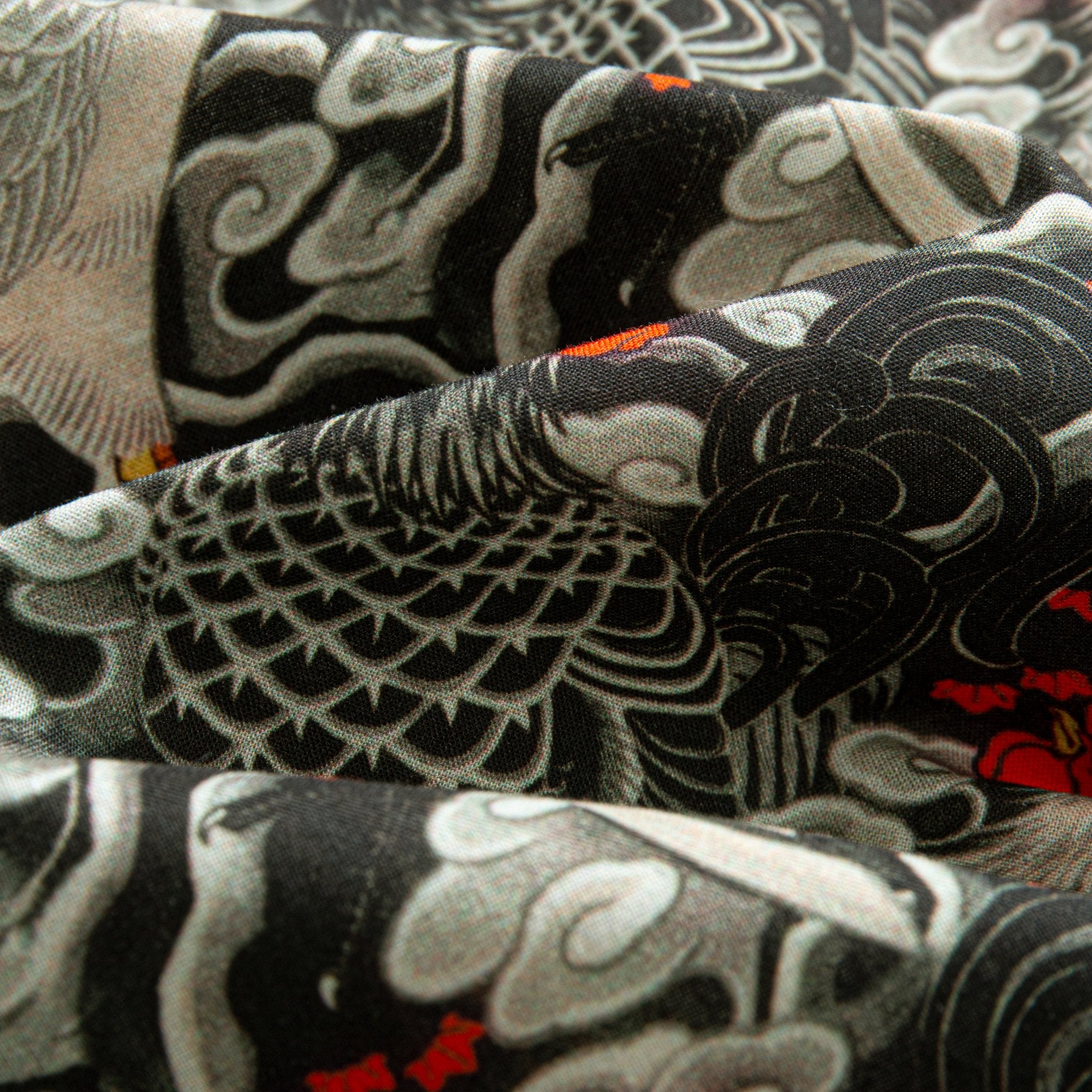 OROMEN Signature Shirt - Pure Cotton Fabric Detail