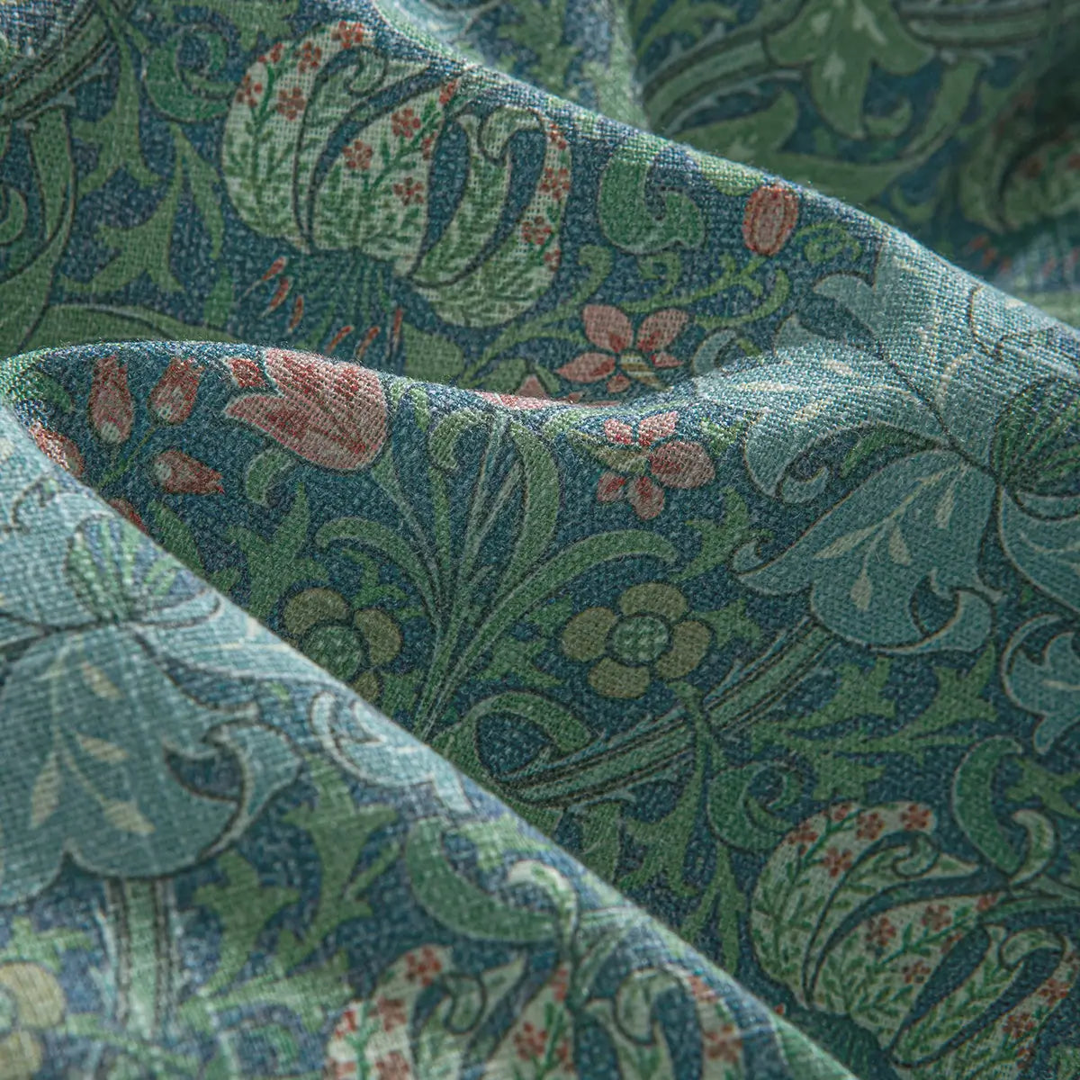 Secret Garden Hawaiian shirt showing natural coconut button and collar details