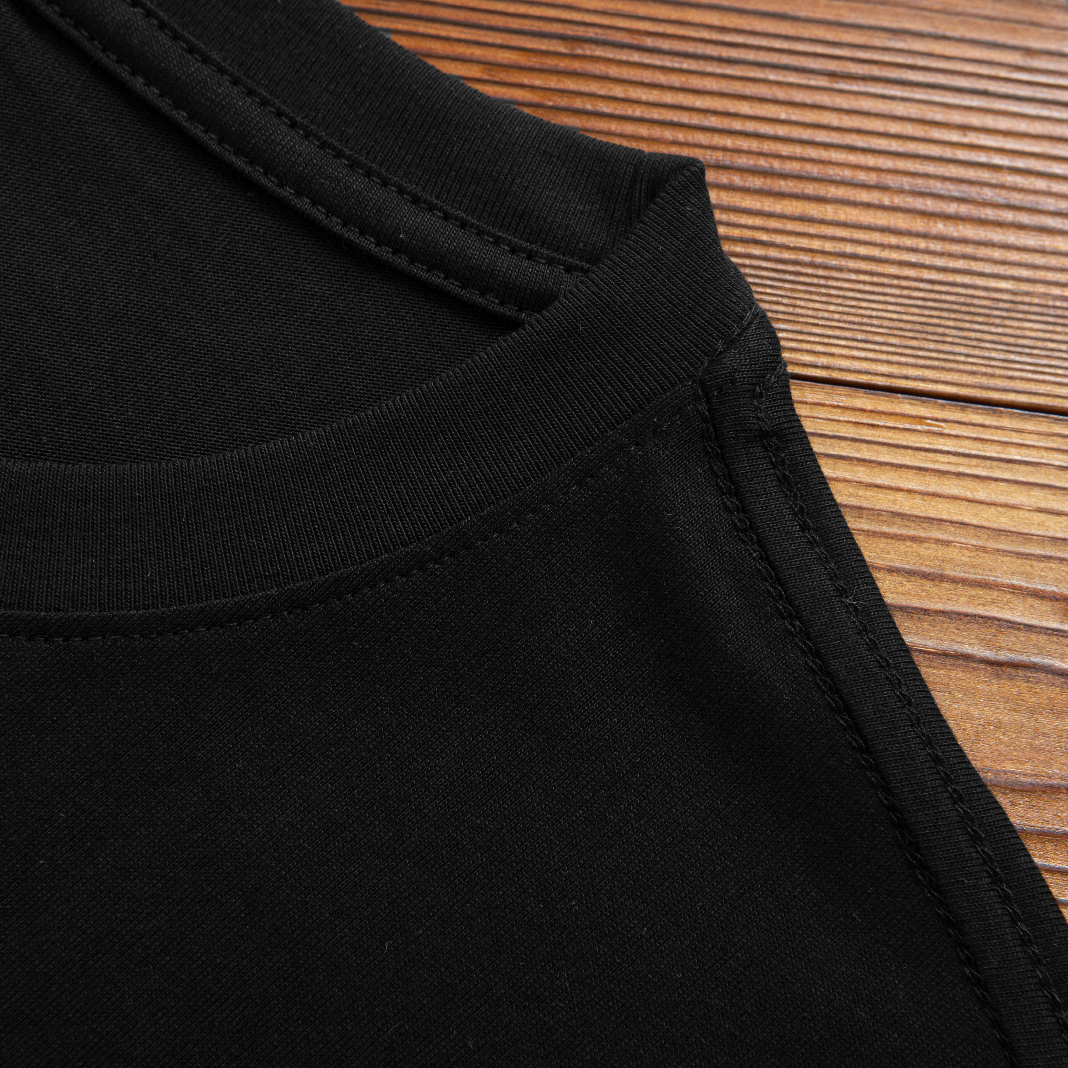 Solid Cotton T-Shirt – Double-Stitch Seam Detail