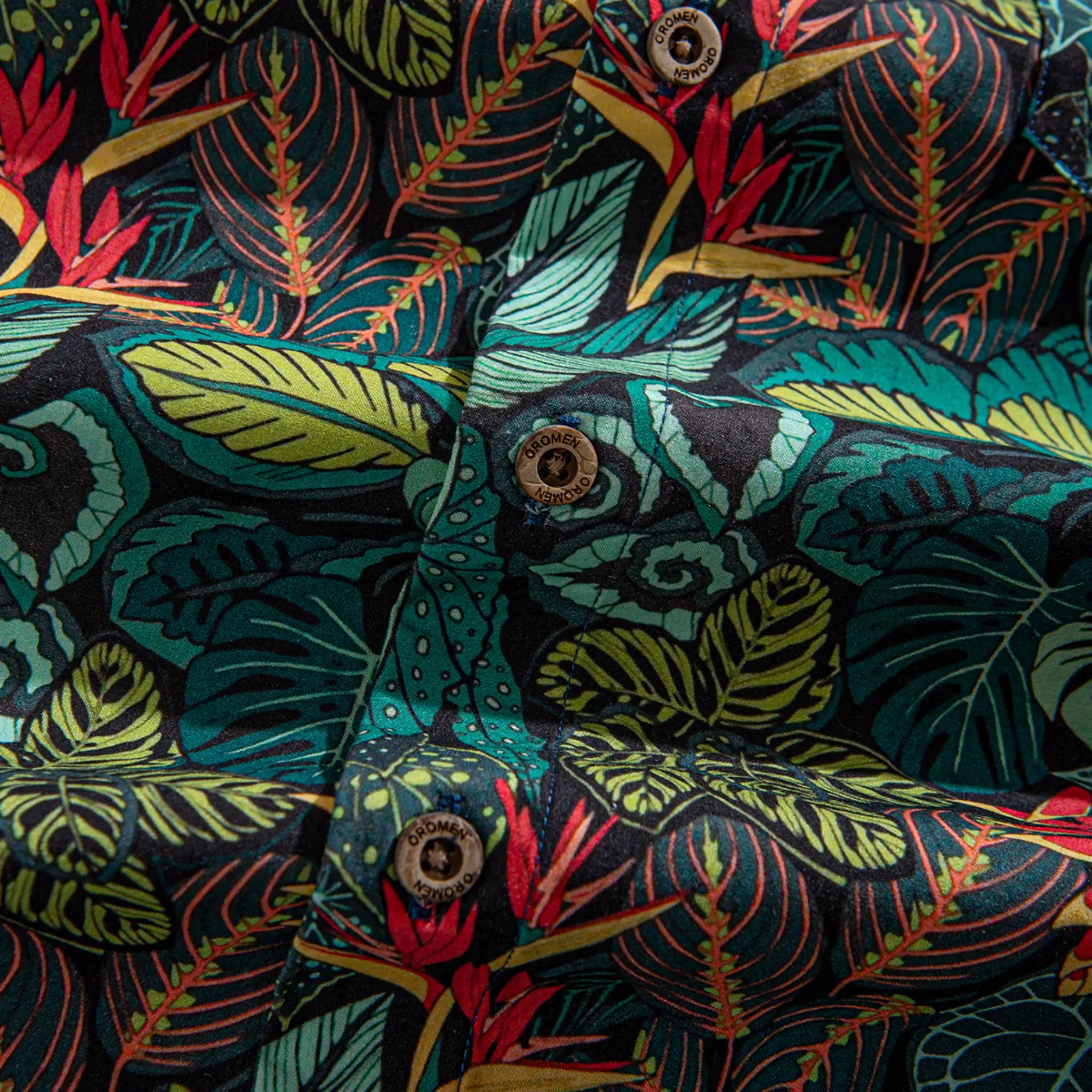 WIZARD OF OZ HAWAIIAN SHIRT COCONUT BUTTONS