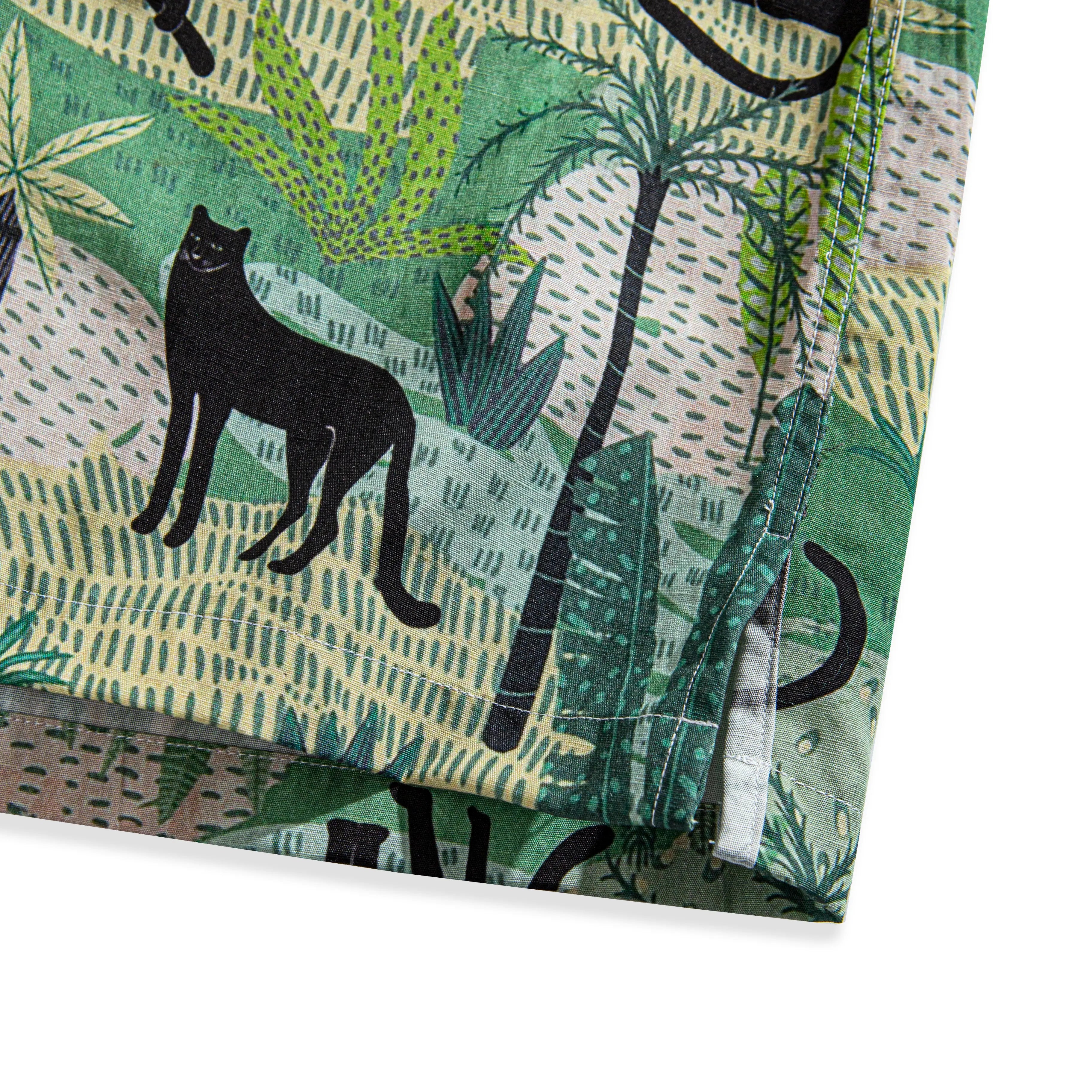 Wild Jungle Hawaiian Shirt – Hem & Side Vent Detail Relaxed Fit Jungle Print