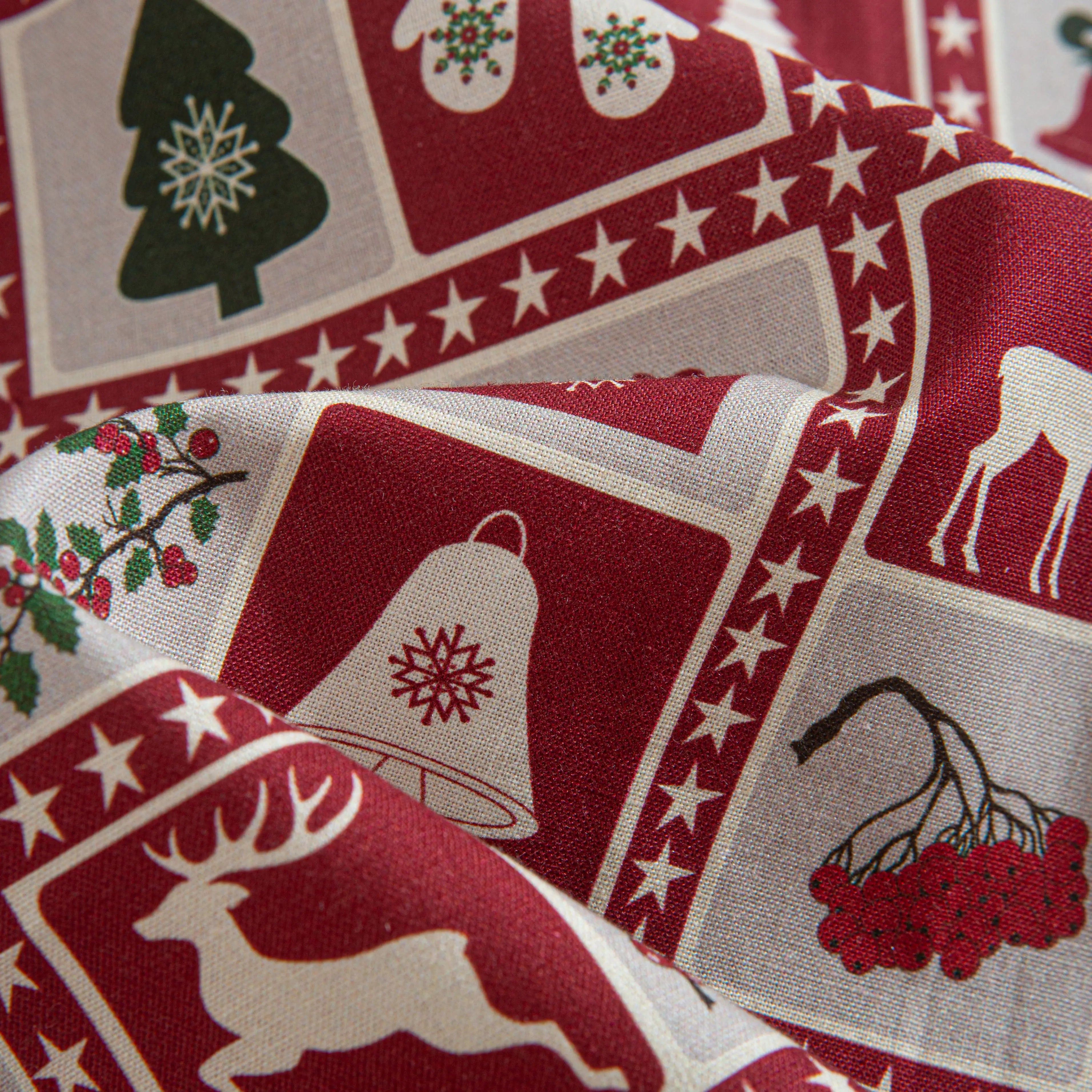 Christmas Decoration Shirt – 100% Cotton Fabric Texture