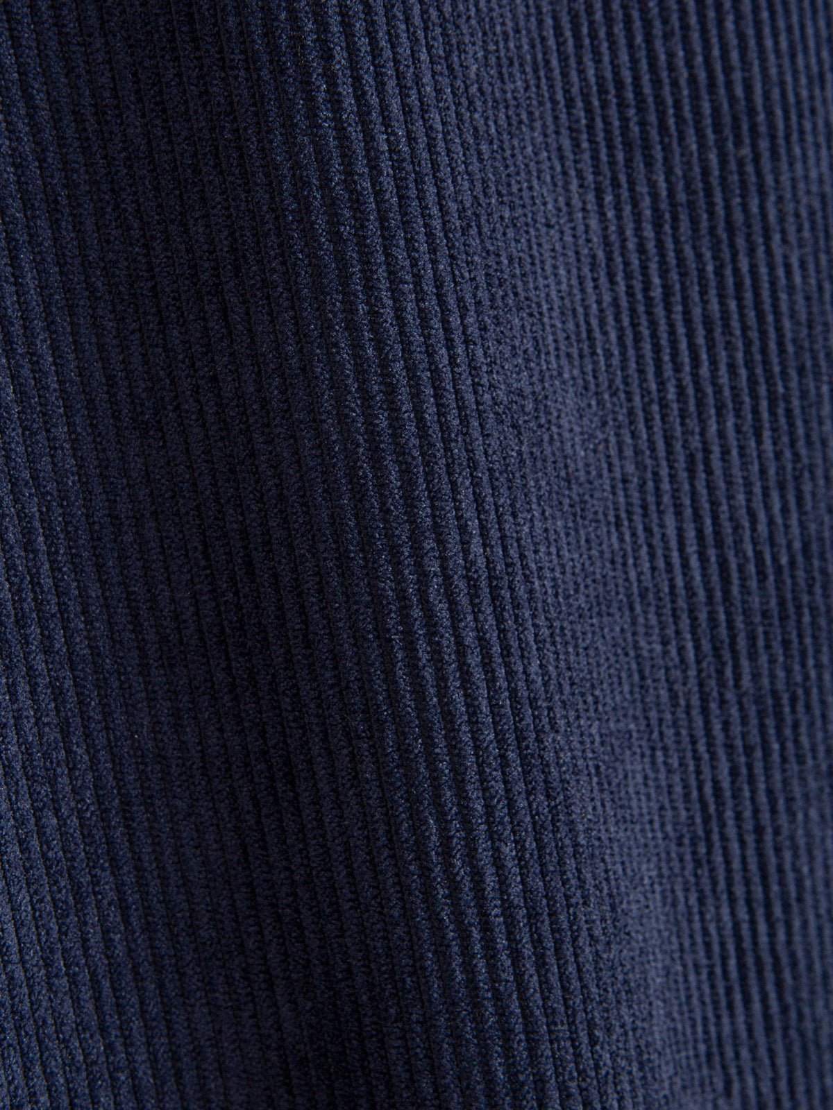 Close-up texture of fine-wale corduroy fabric on OROMEN Lodge Corduroy Hooded Shirt