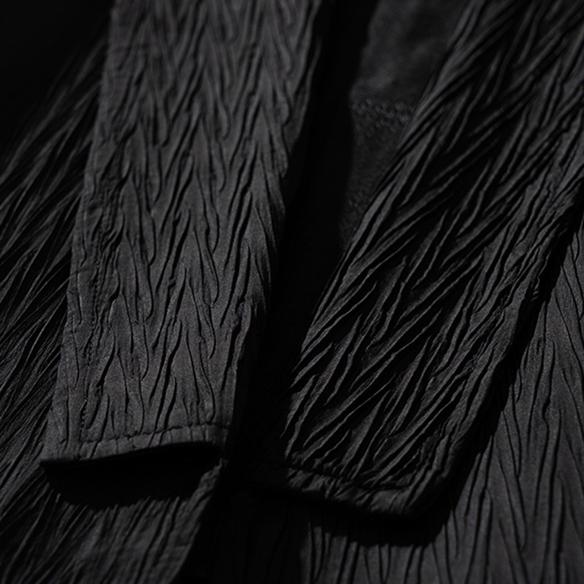 Double-Sided Hidden Pockets - Yamamoto Pleated Kimono Practical Design Feature