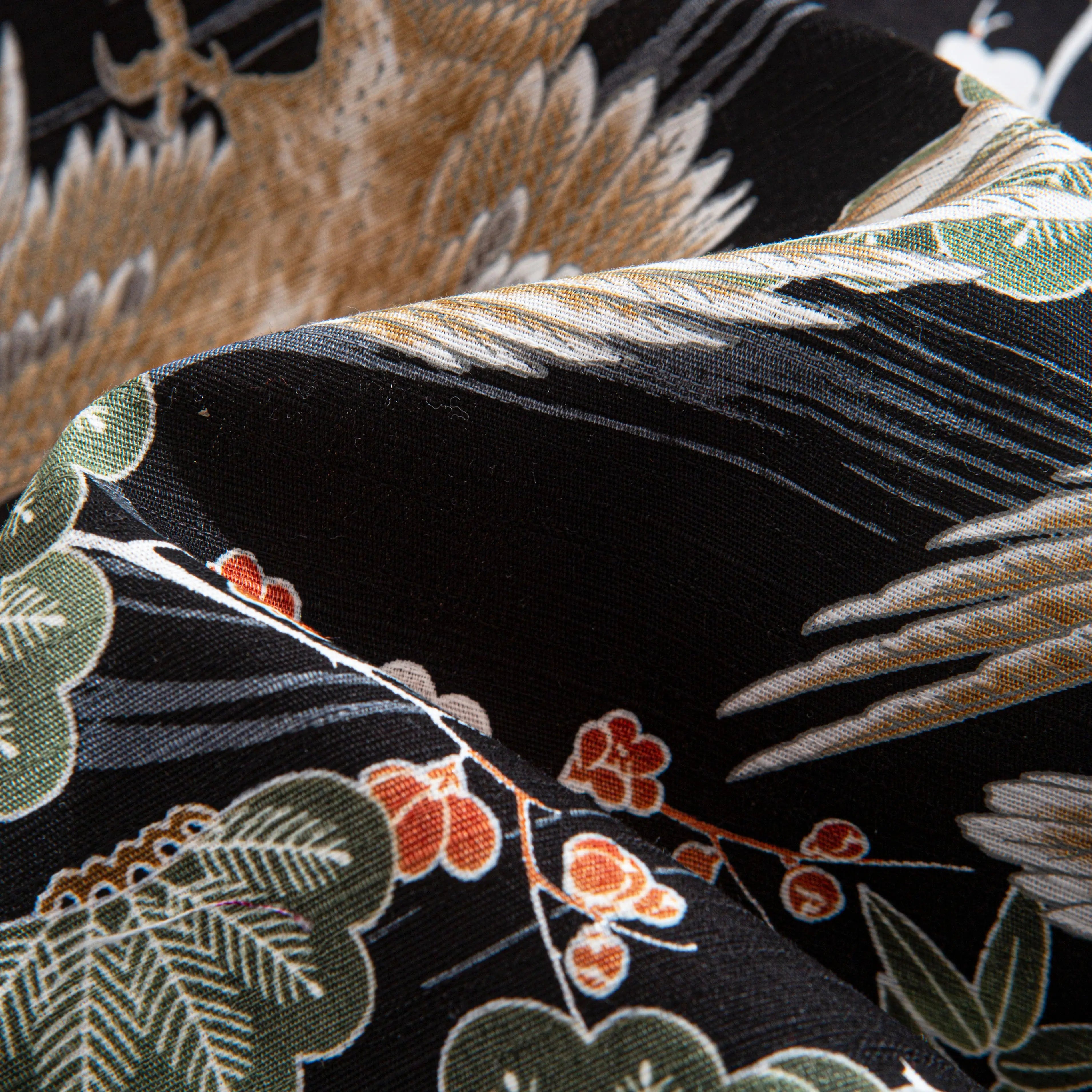 Eagle Spreads Wings Aloha Shirt – 100% Cotton Fabric Texture