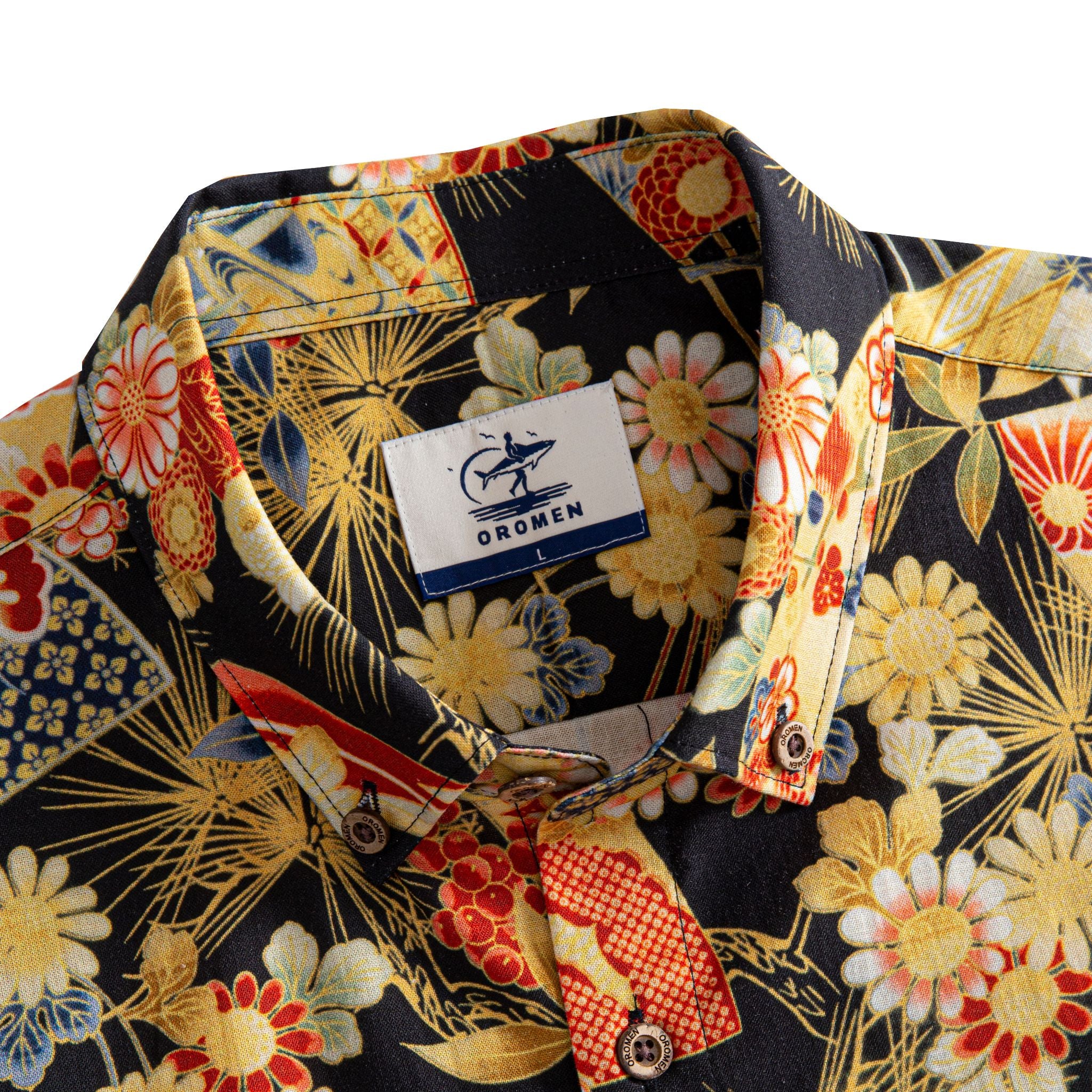 OROMEN Chrysanthemum Fan Hawaiian Shirt – Collar detail black cotton base  printed with Japanese chrysanthemum and fan pattern.