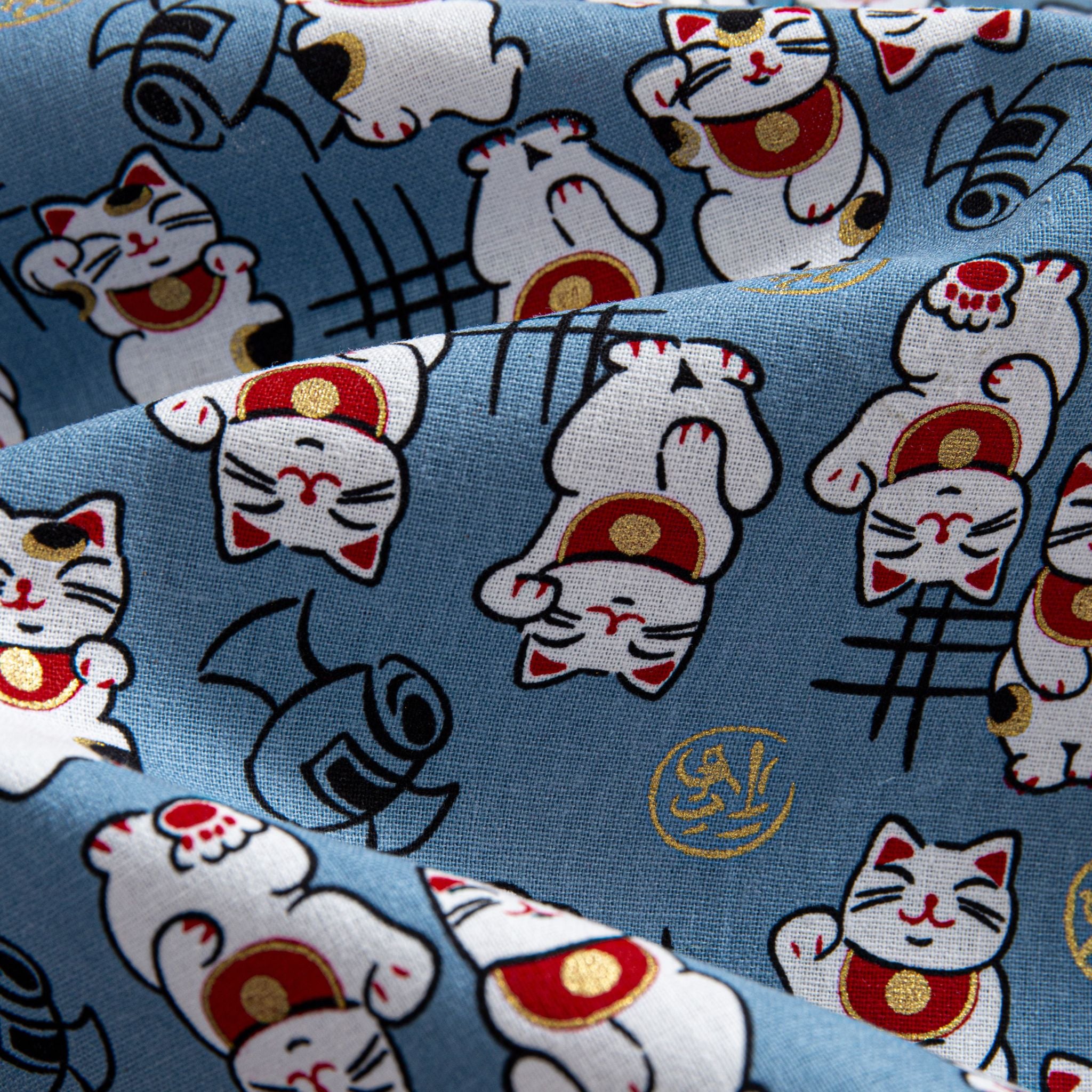 OROMEN Fortune Cat Shirt – Fabric Texture Close-up, Japanese Lucky Cat Allover Print