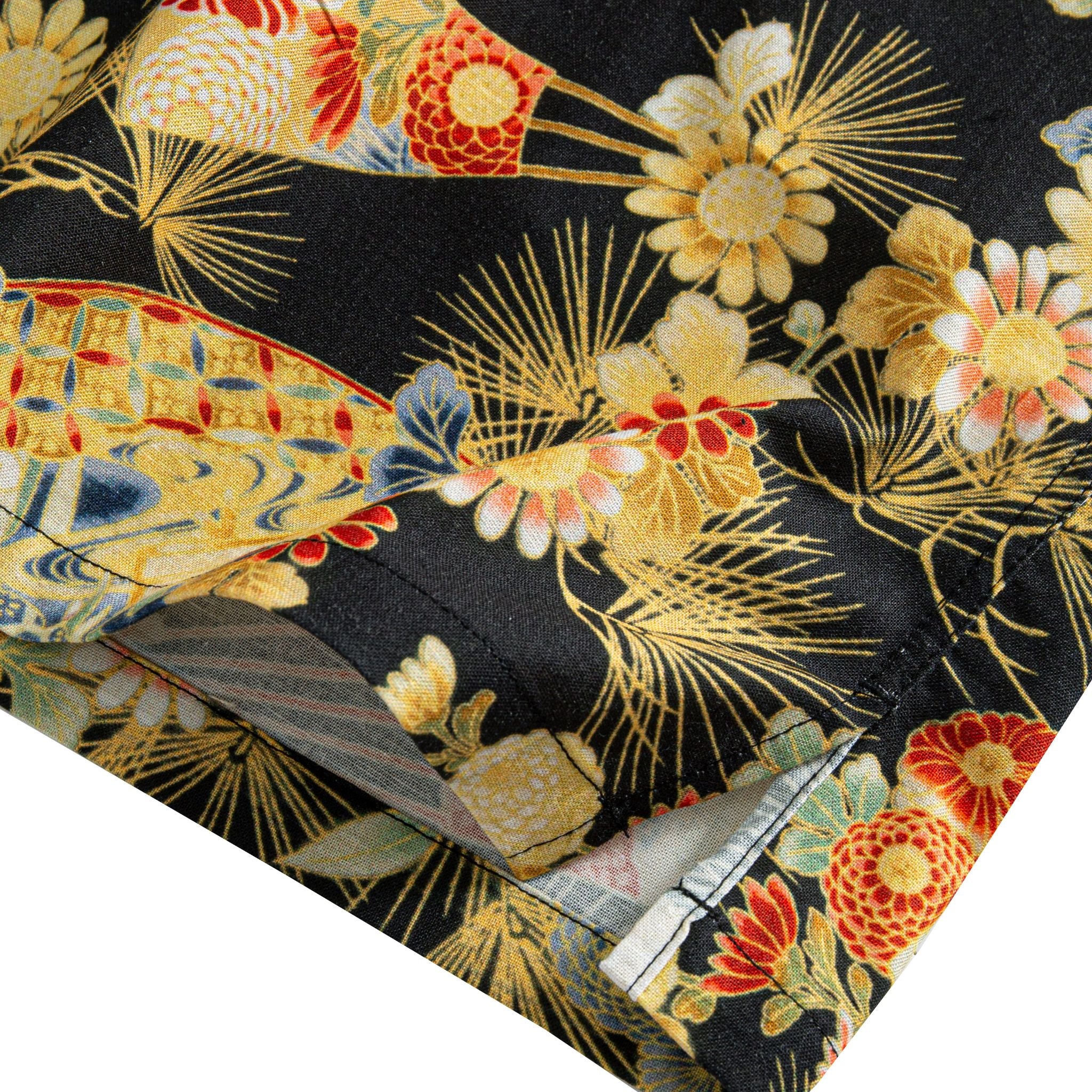 OROMEN Kiku & Fan Hawaiian Shirt – side slit hem detail with white lining  gold chrysanthemum and fan print double-needle stitching
