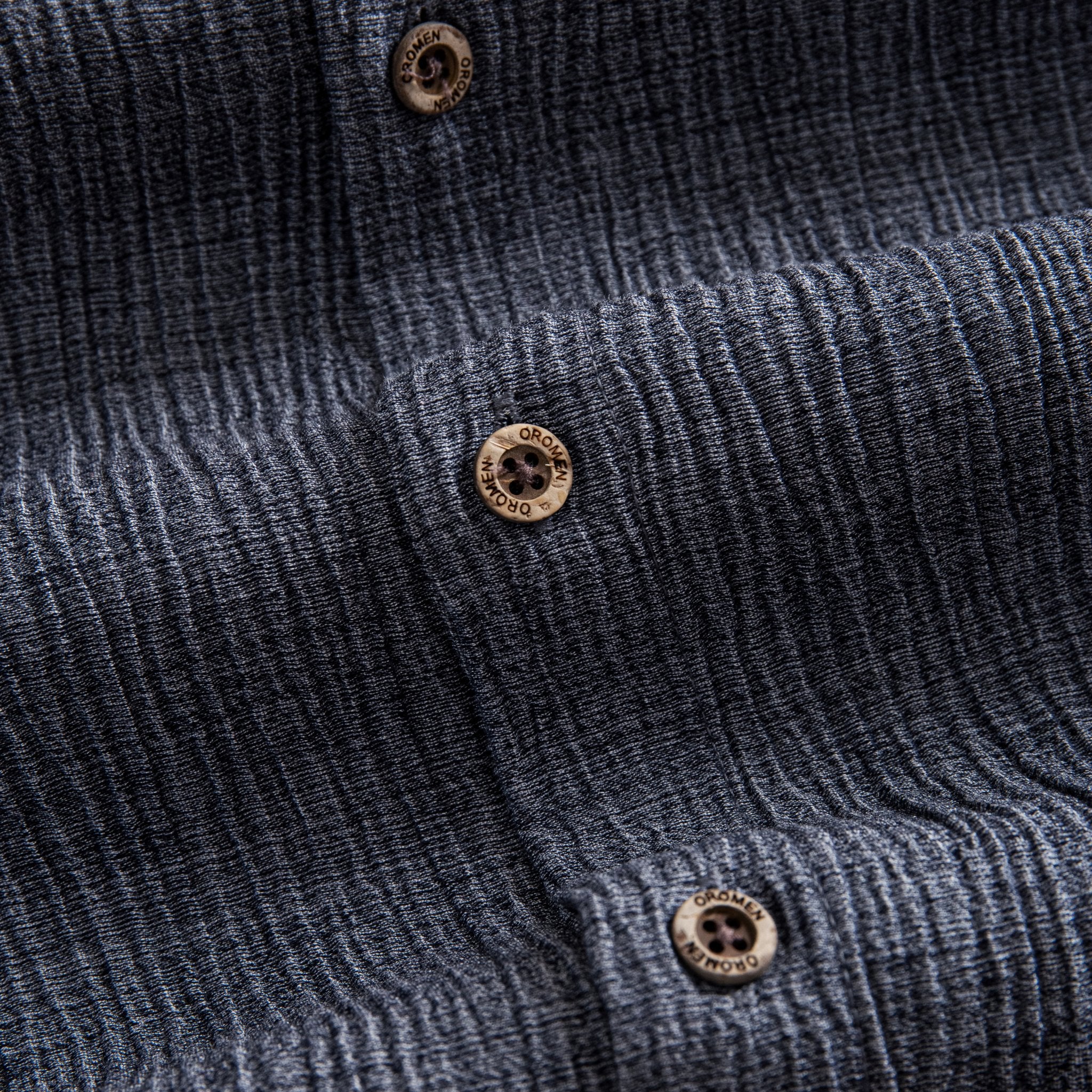 OROMEN The Breeze Crinkle Shirt – Natural Coconut Buttons