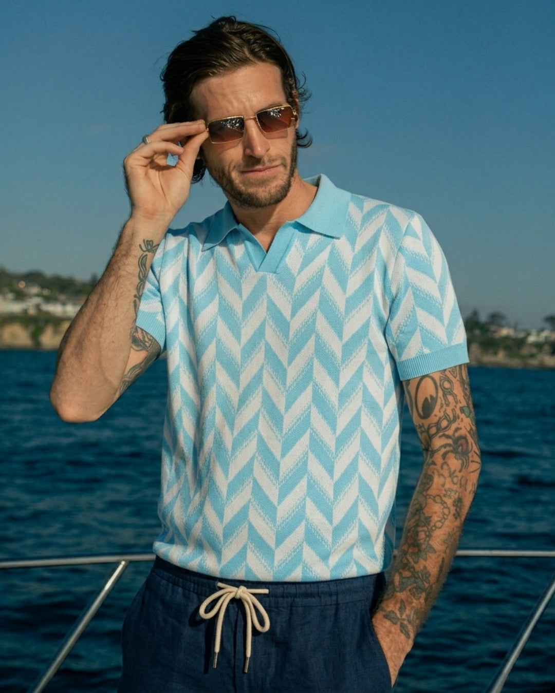 OROMEN sky blue jacquard knitted polo shirt – in Model