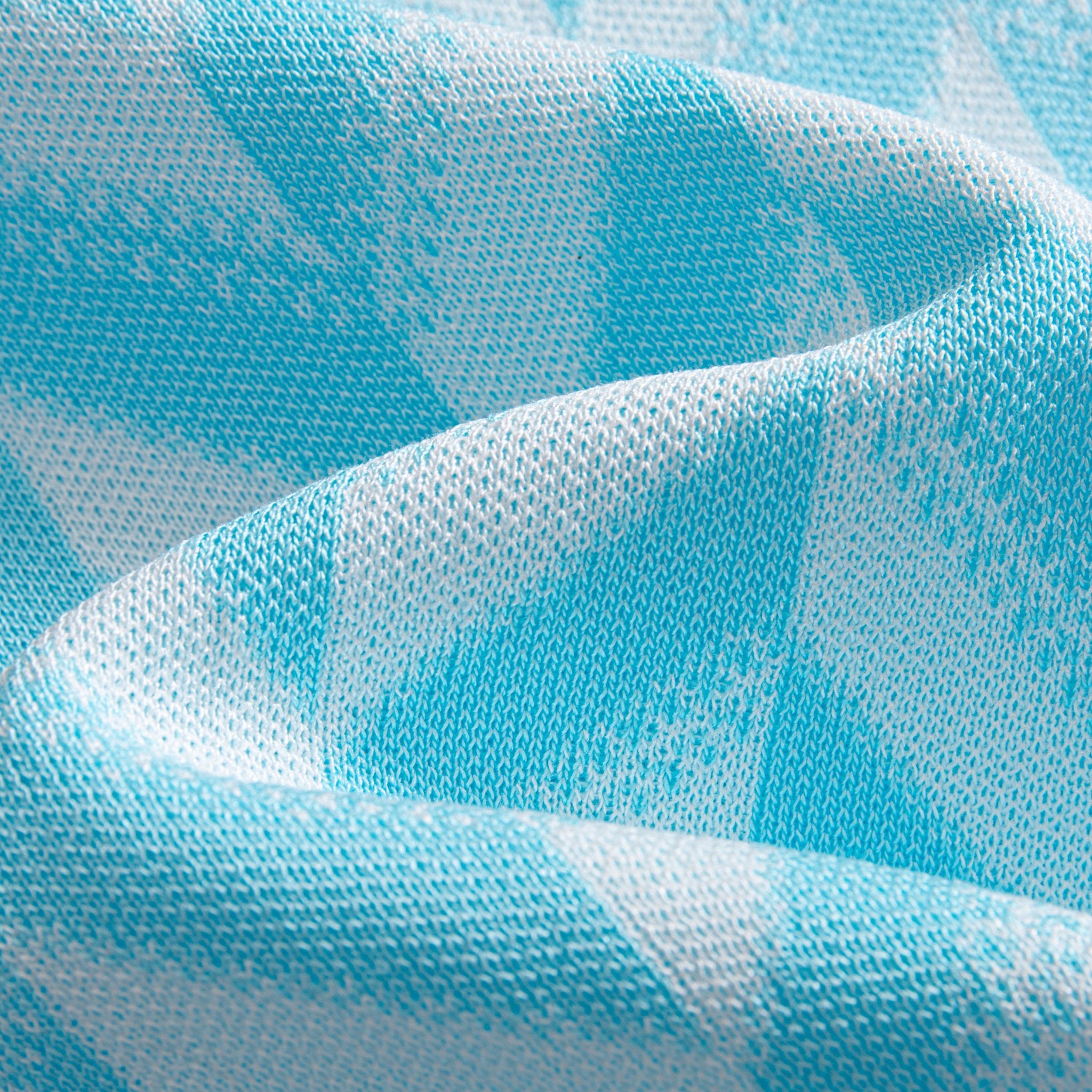 OROMEN sky blue polo shirt – model wearing full outfit