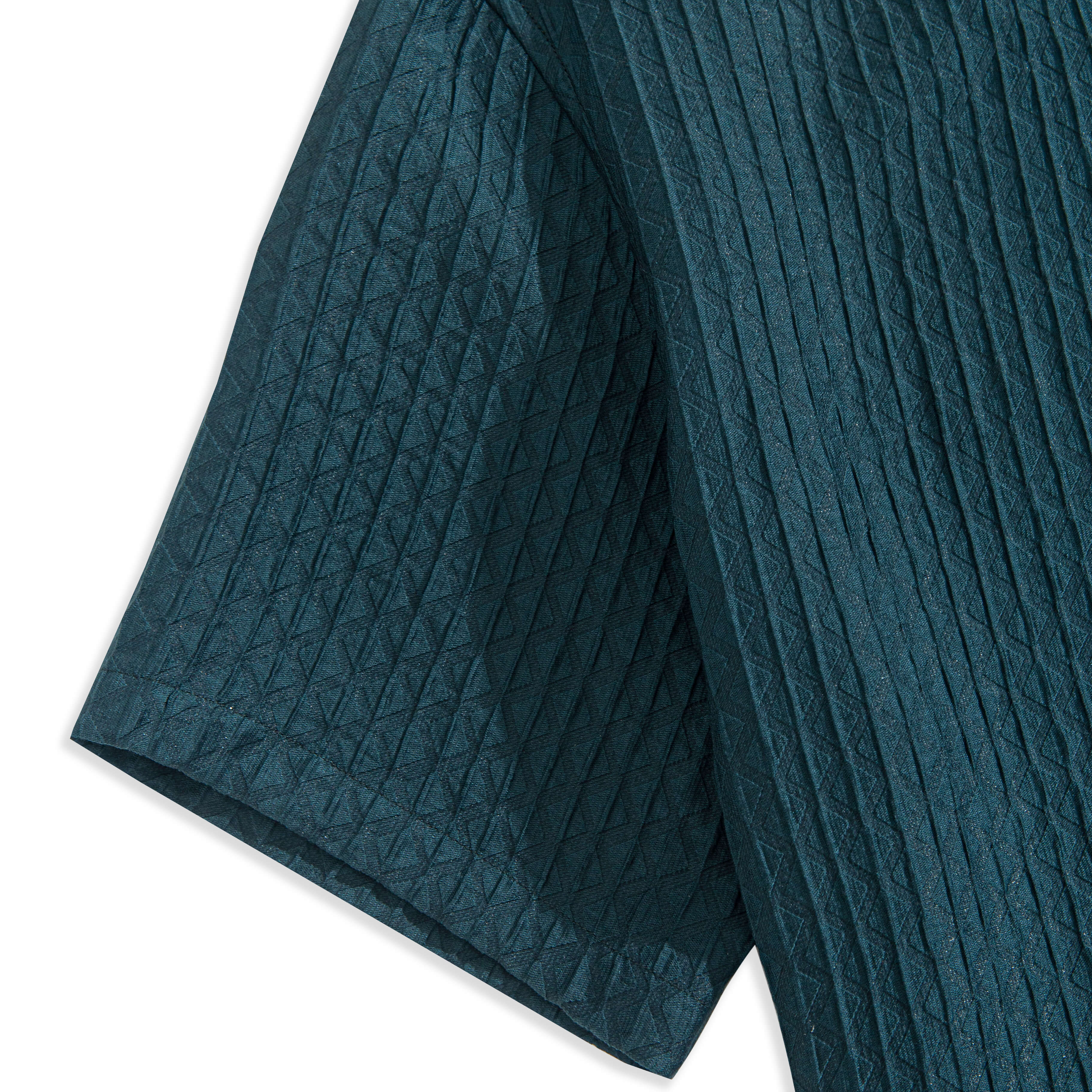 Shadow-Stripe Shirt Sleeve & Cuff Detail – Cotton Tencel™