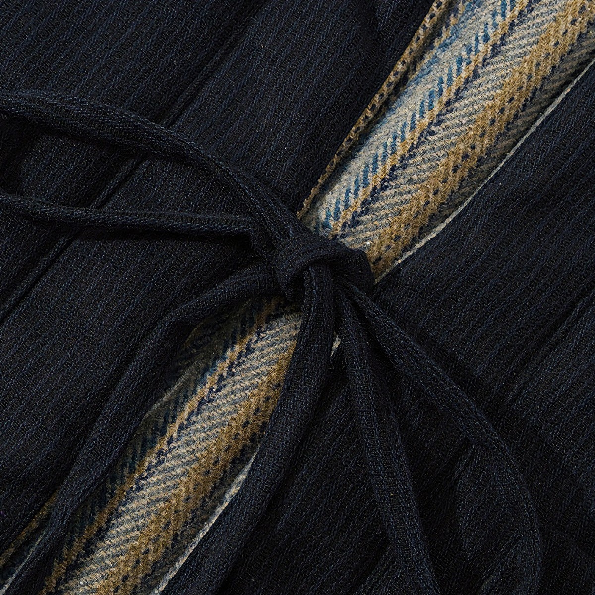 Side tie drawstring detail on side B of OROMEN KIMONO020, contrast reverse pattern, adjustable hem cord, double-sided kimono coat