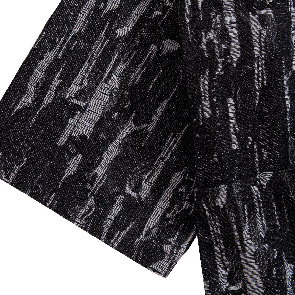Three-quarter sleeve cuff detail, OROMEN KIMONO015 Kimono Jacket, dropped sleeve cut