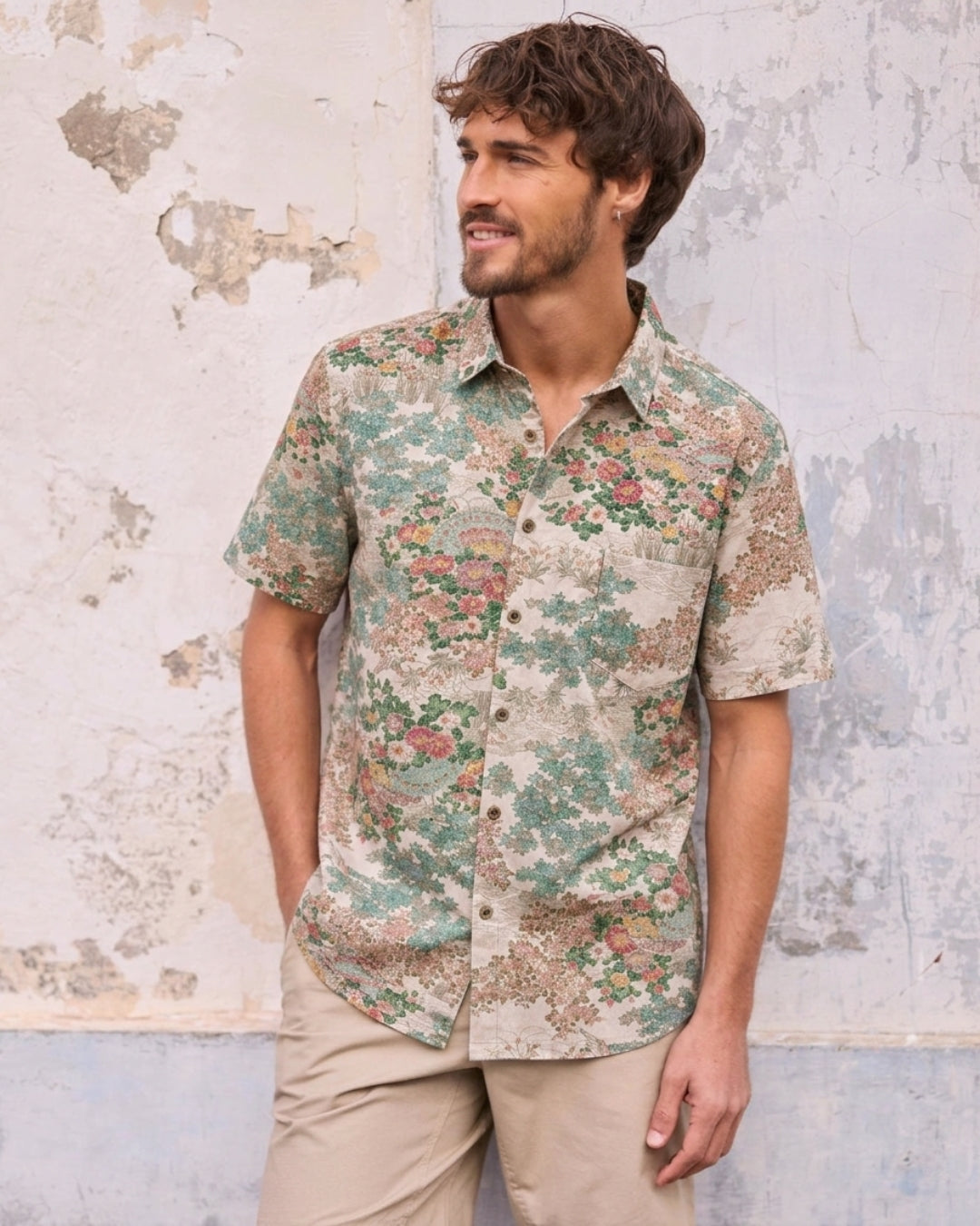 Ukiyoe Spring Scroll Hawaiian shirt - in Model