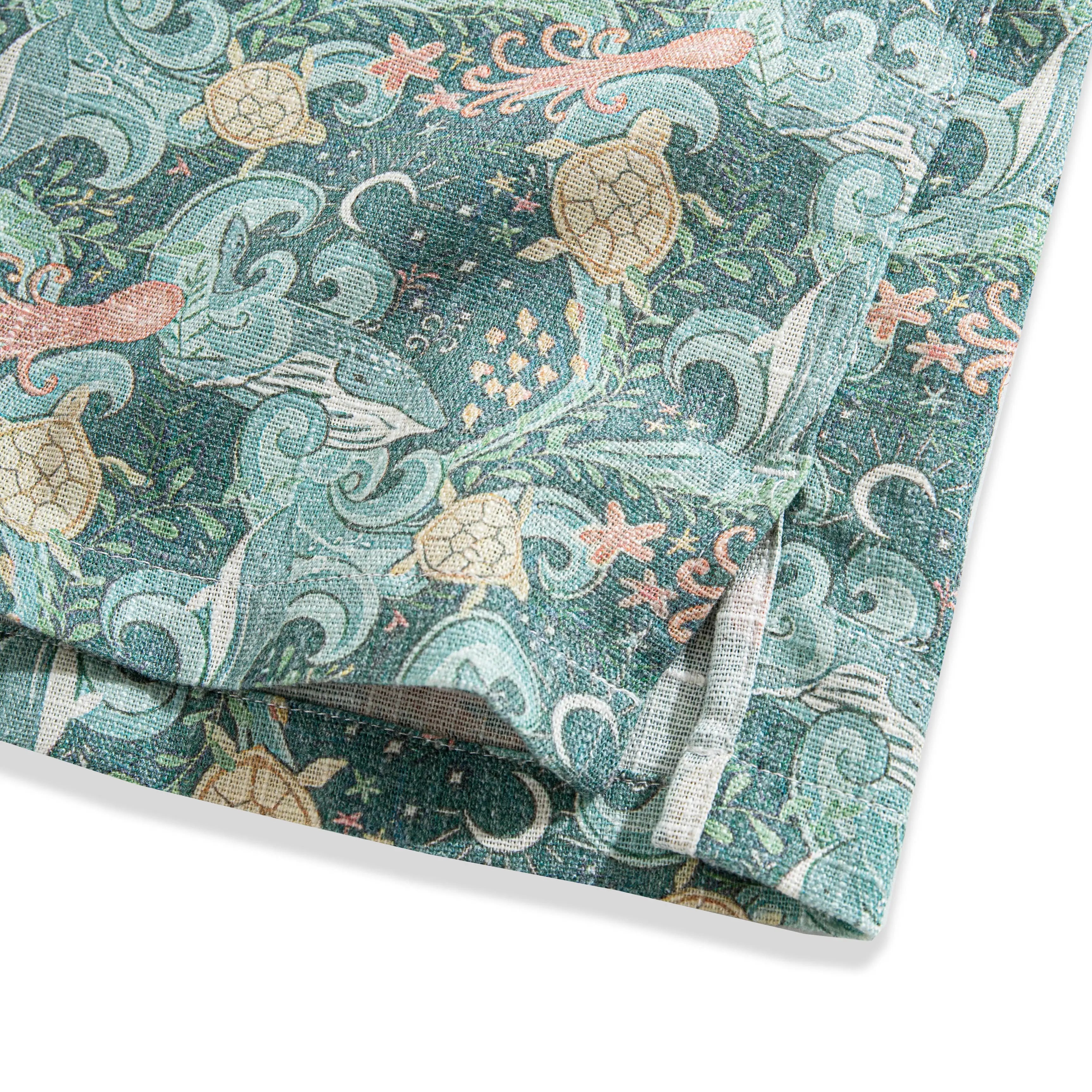 Undersea Oasis shirt button-down collar with ocean botanical print detail